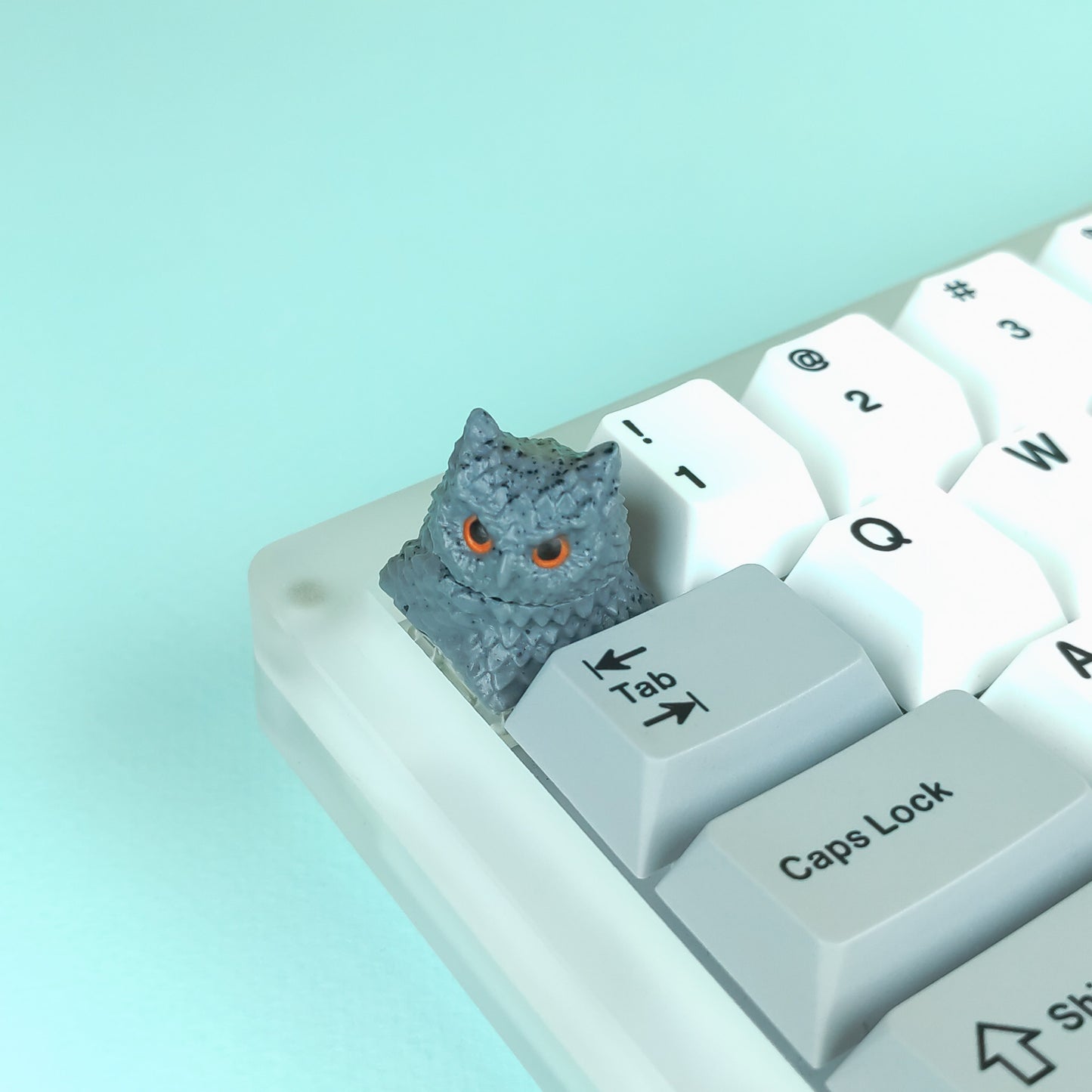 フクロウ職人 キーキャップ #82