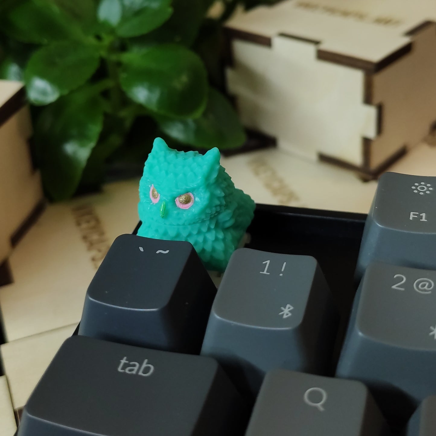フクロウ職人 キーキャップ #67