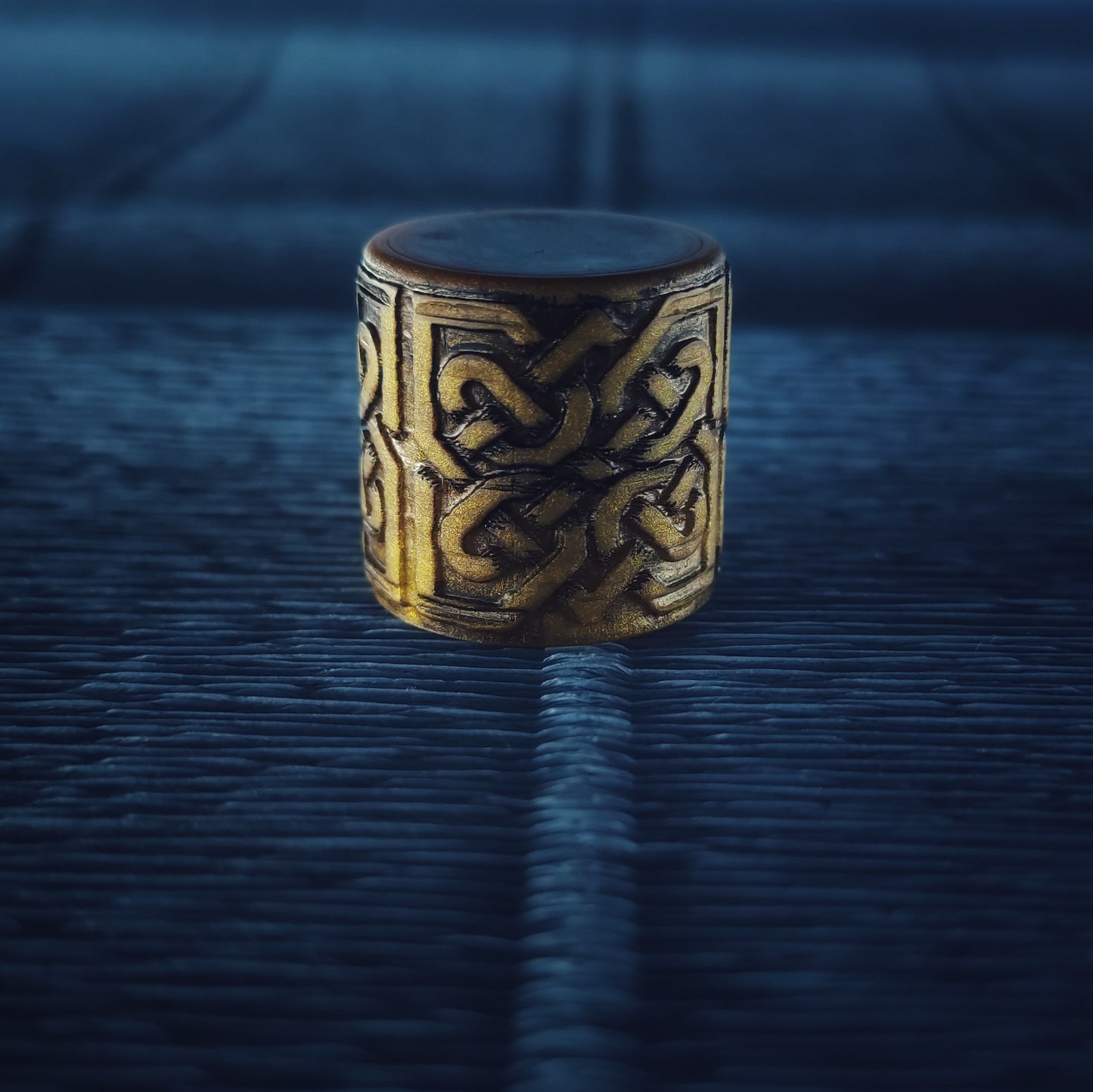 Norse knob