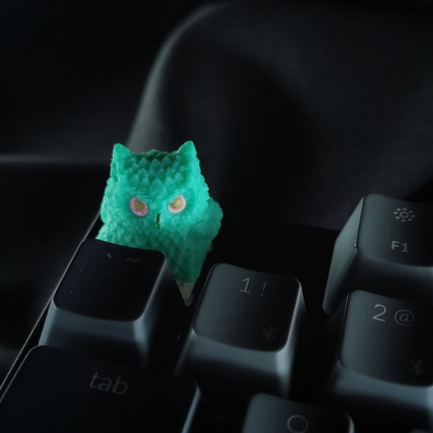 フクロウ職人 キーキャップ #67