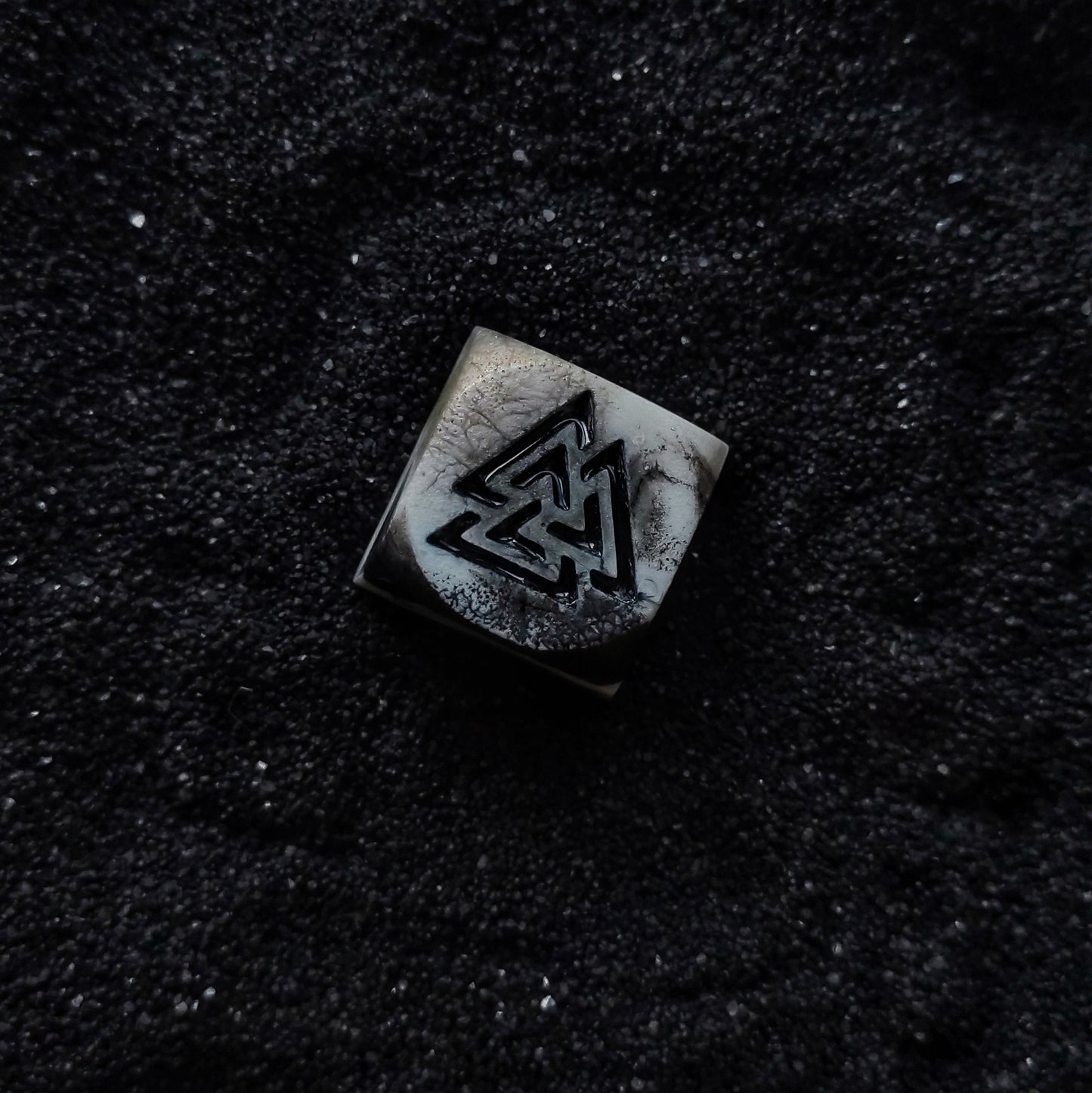 Valknut artisan keycaps | Ash collection