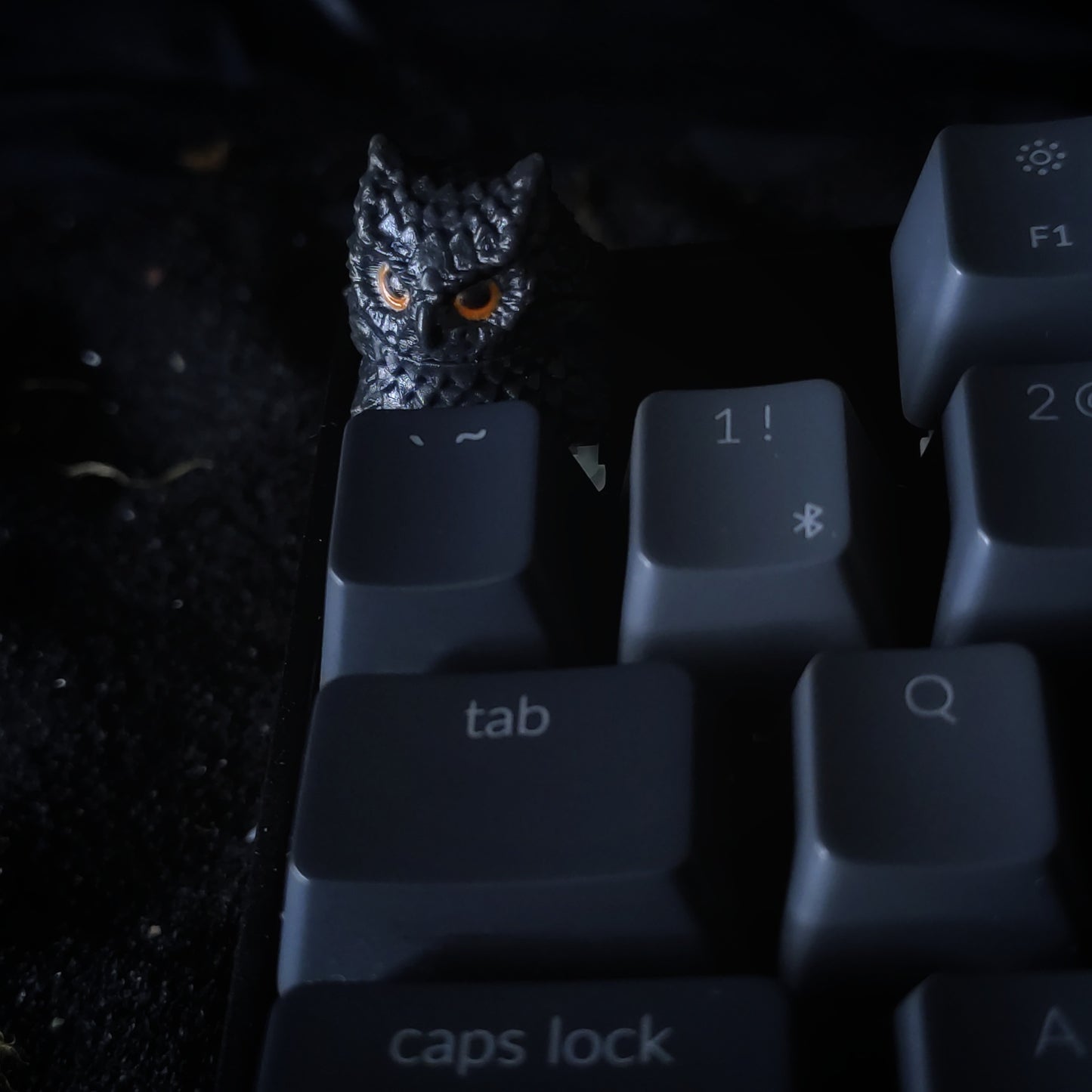 フクロウ職人 キーキャップ #78