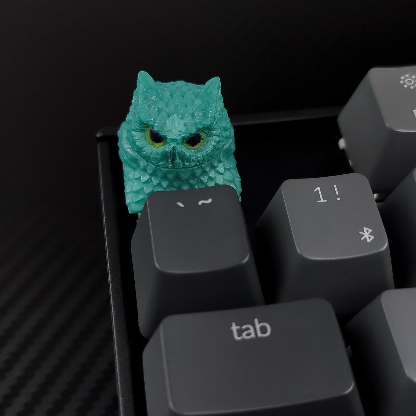 フクロウ職人 キーキャップ #25