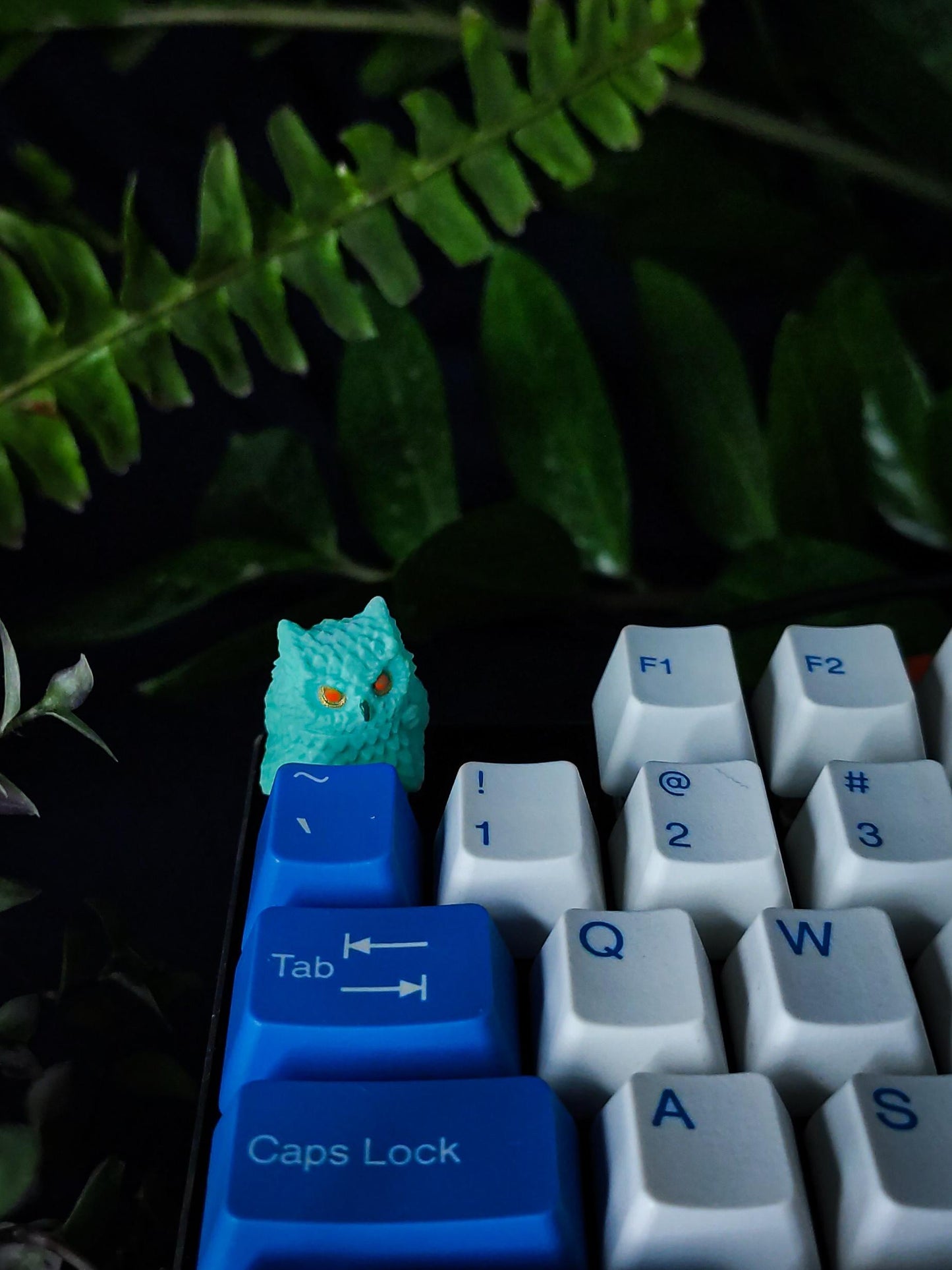 Owl artisan keycap #66