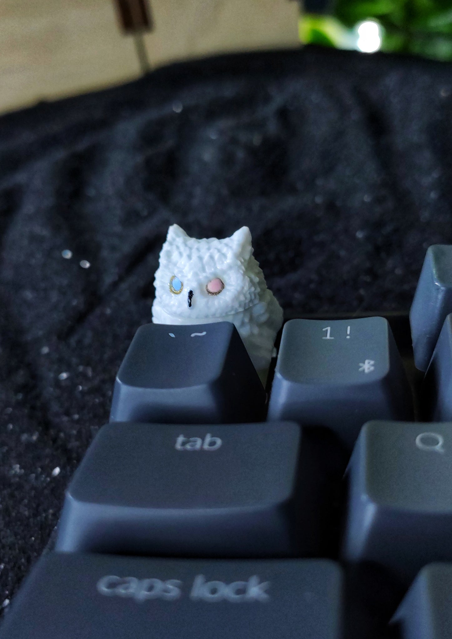 Owl artisan keycap #65
