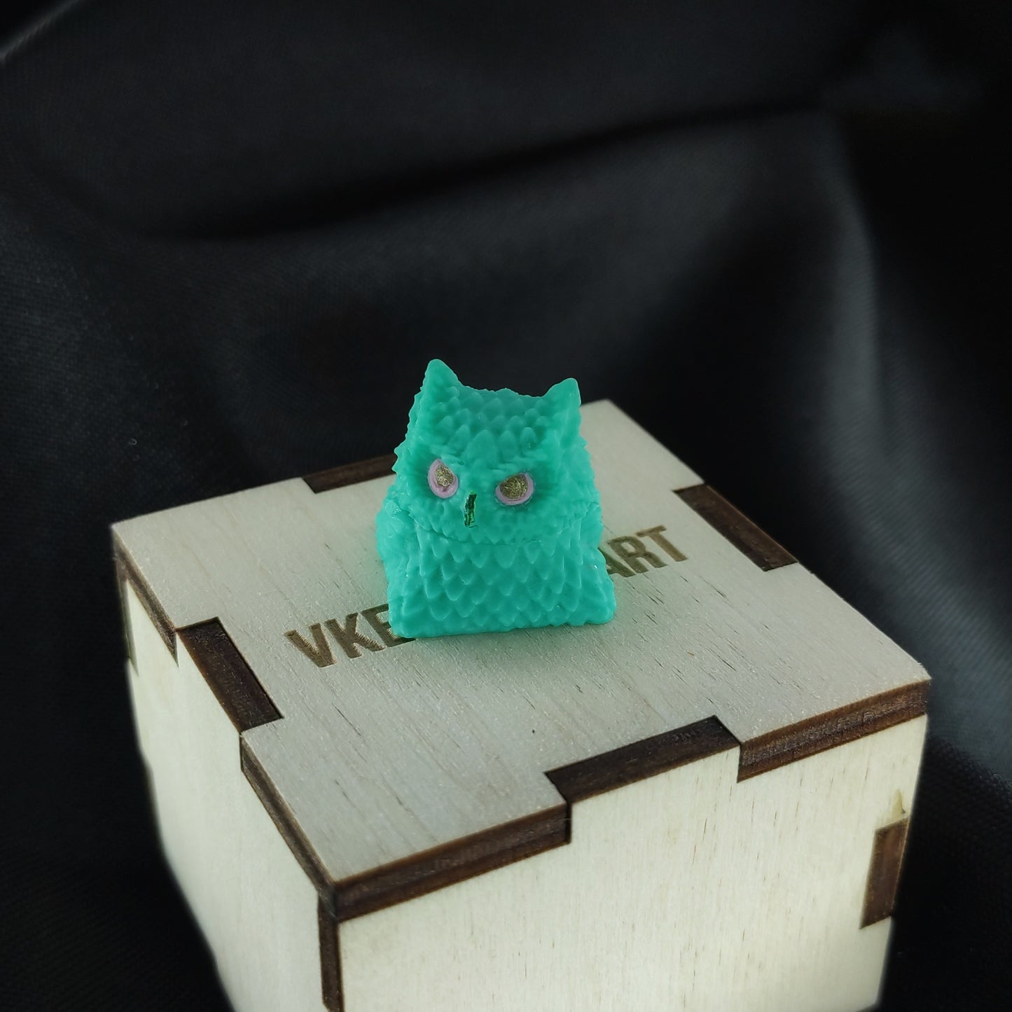 Owl artisan keycap #67